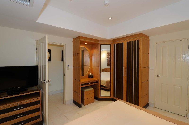 Royal Park Apartments Jomtien Exterior foto